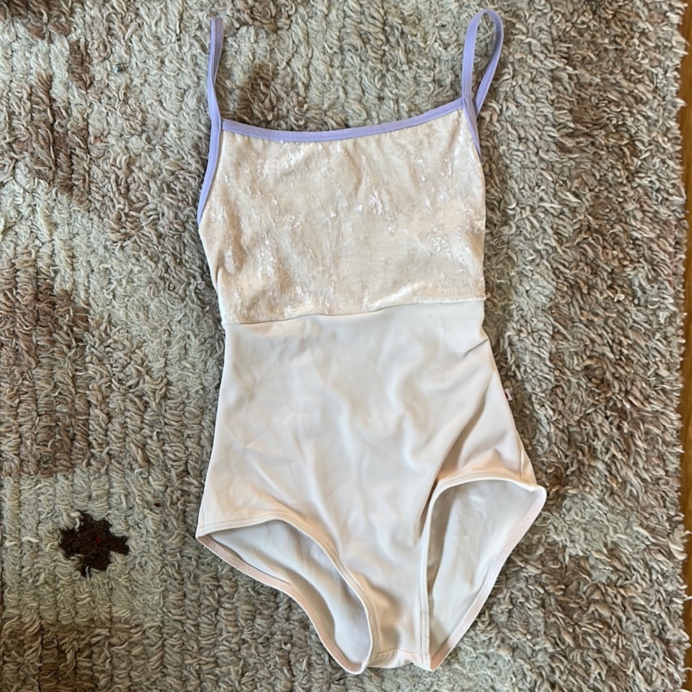 Yumiko velvet bust size Small